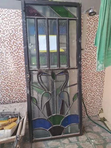 Porta de vidro 2.20 x 0.90 mais janela de vidro