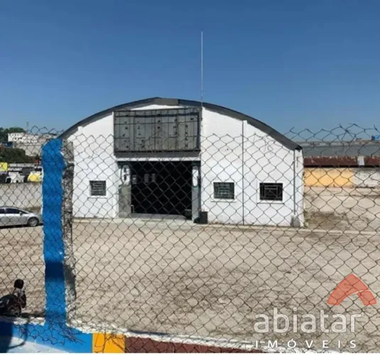 Galpão/Depósito/Armazém e 2 banheiros à Venda, 750 m² por R$ 13.994.990