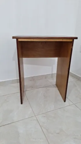 Escrivaninha mogno