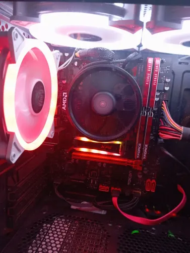 AMD RYZEN 7 5700G COM MONITOR GAME DE 180 freesync HZ