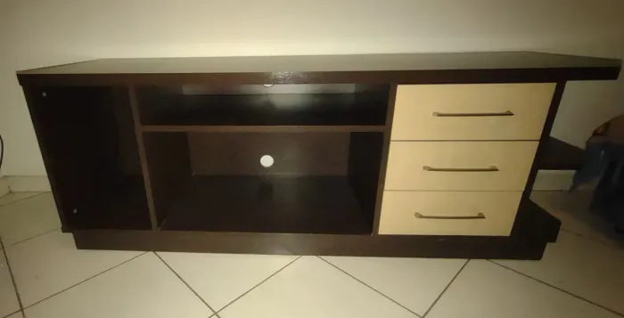 Rack sala com rodízios 