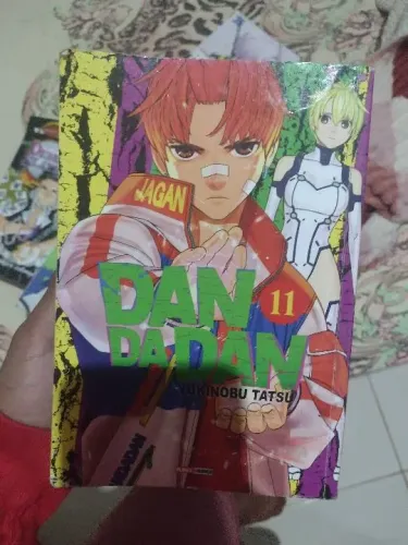 Mangá DanDaDan Volume 11