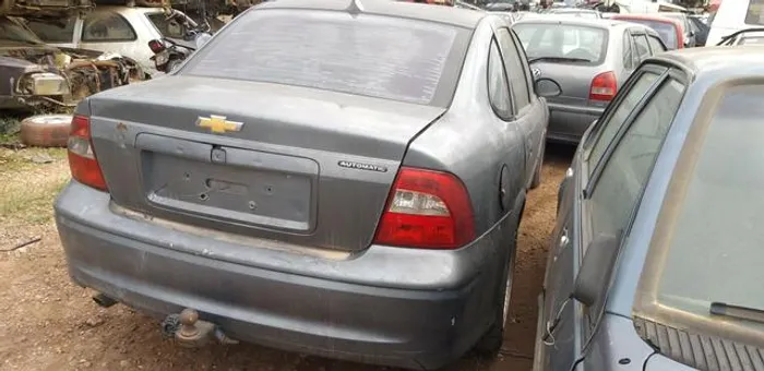 Vectra 2.2 16v sucata