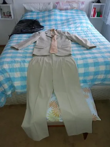 Costume com gravata