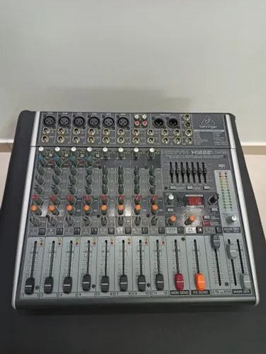 Mesa de Som Behringer Xenyx X1222 USB + Capa