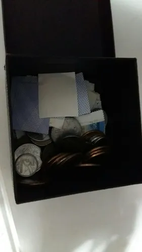 moedas e selos antigos