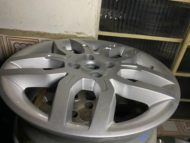 Roda Fiat Gransiena aro 16 original unidade valor mínimo