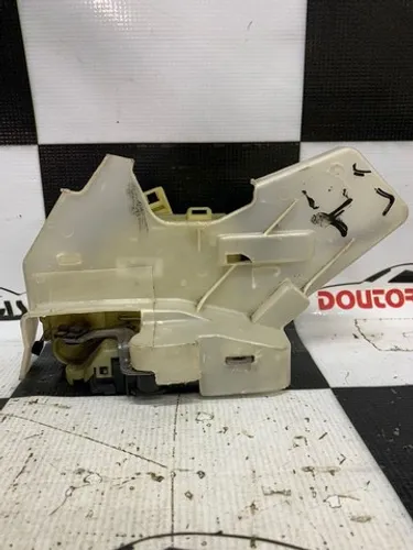 Fechadura Traseira Dir Vw Polo 07-15 1j0839350a
