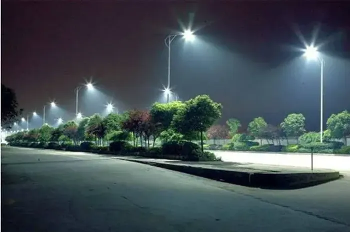 Iluminação Pública LED Cob 100w 9.000lm Condomínios 