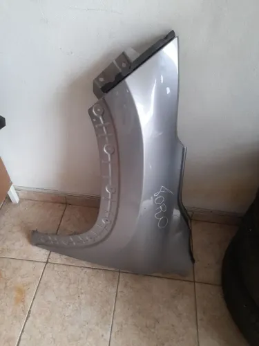 Paralama da Fiat toro lado esquerdo.