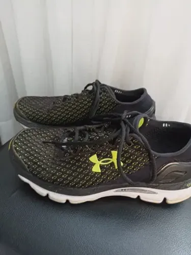 Tenis Under Armor n. 39 