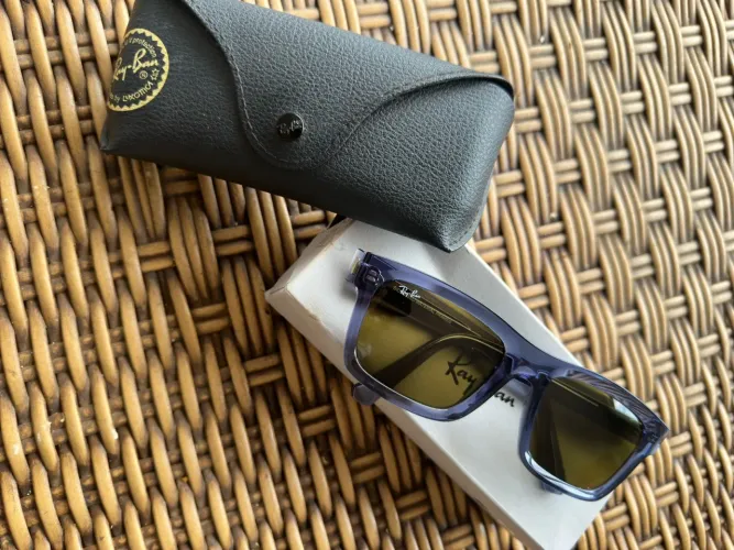 IMPERDÍVEL Óculos de Sol Ray-Ban Quadrado