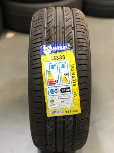 Pneus 185 45 R15 landsail