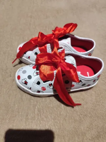 Sapato Minie c/ fita de cetim