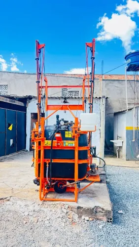 Pulverizador Jacto 600 lts, Barra de 12 mts (Seminovo sem detalhes)