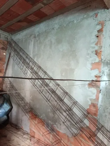 Vendo  4 colunas de 1/4 