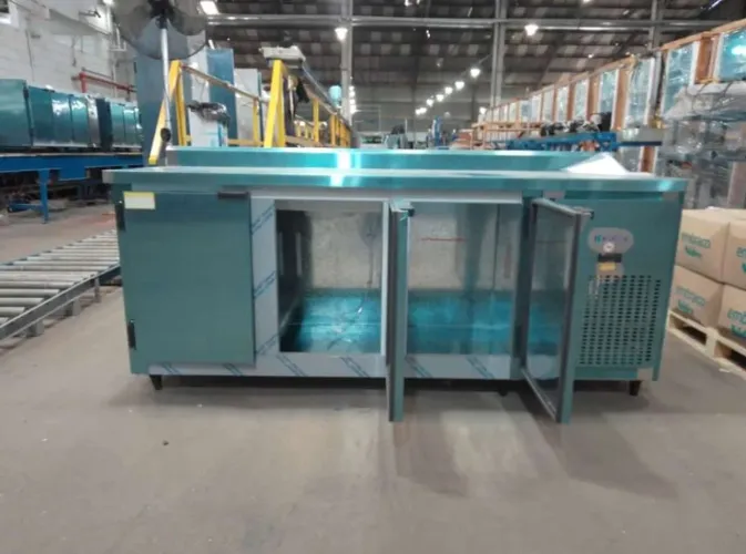 NZ. Balcão de serviço refrigerado inox 3 portas KOFISA