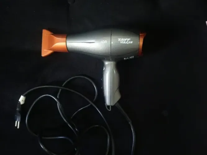 Secador de Cabelo Taiff Vulcan Ion 2400W