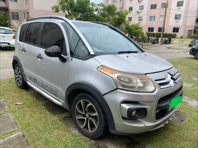 Citroen Aircross GLX 1.6 Flex 16V 5P Mec. 2011