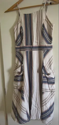 Vestido de alça listrado