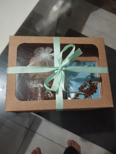 Kit presente religioso com terço e cruz