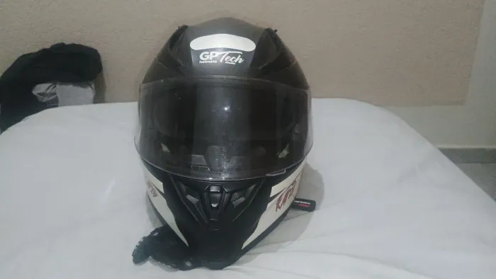 CAPACETE MOTO GP TECH 
