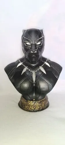 Estátua do Pantera Negra