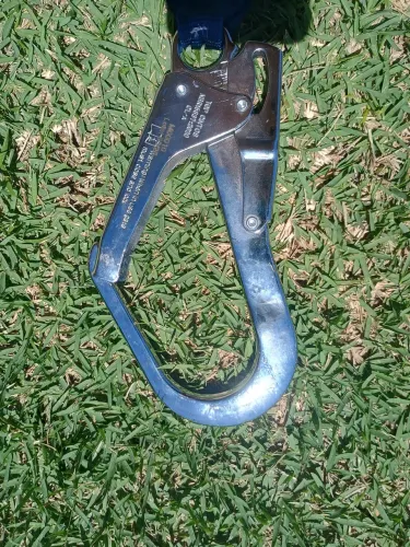 Vende-se cinto talabarte em formato y