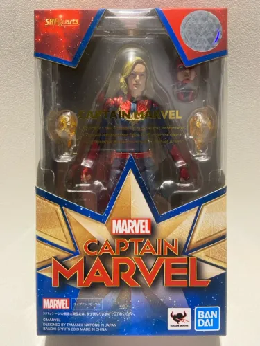 Action Figure Capitã Marvel SHFiguarts Marvel Bandai