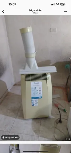 Ar condicionado pinguim com defeito no duto de ar 