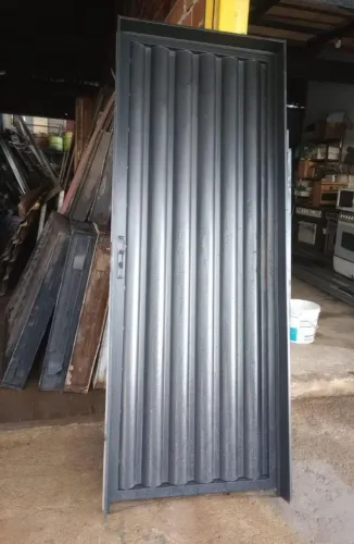 Portas REFORÇADA de Serralheria 