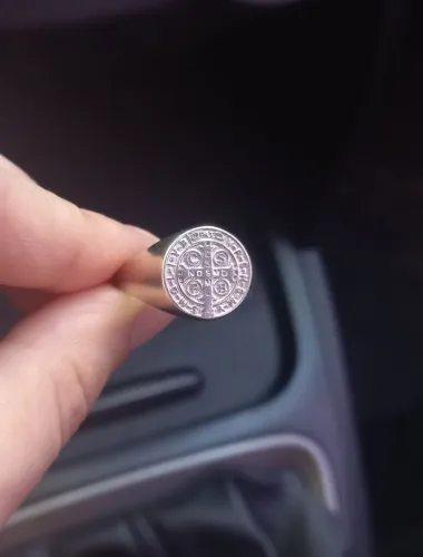 Anel escudo São Bento em Prata 925 maciça