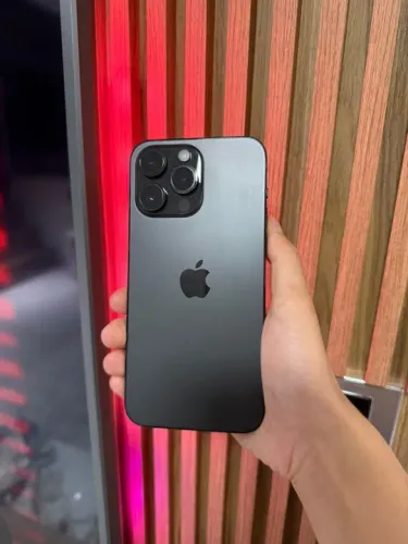 iPhone 14 Pro Max 256GB 99% saúde da bateria Cor Preto Leves arranhões na tela