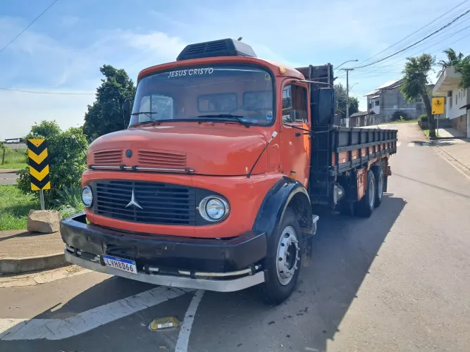 MB 1313 75 Truck Carroceria