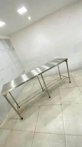 Mesa de aço inox 1.90x60 