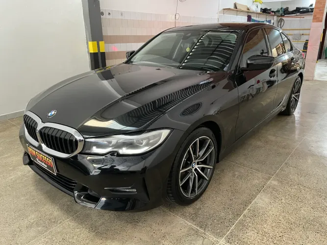 Bmw 320i Sport GP 21/21 com 26.000km .
