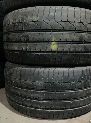 Par de pneus 275/35 R20 semi novos ( 275/35/20 )