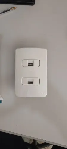 Tomada USB Dupla