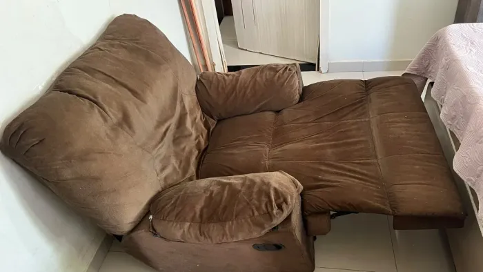 POLTRONA RECLINÁVEL