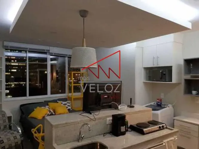 Kitnet/Conjugado : / Residencial / Centro
