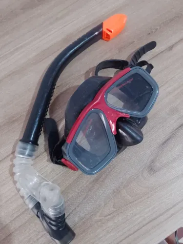 Kit de Mergulho Surf Rider da marca Intex