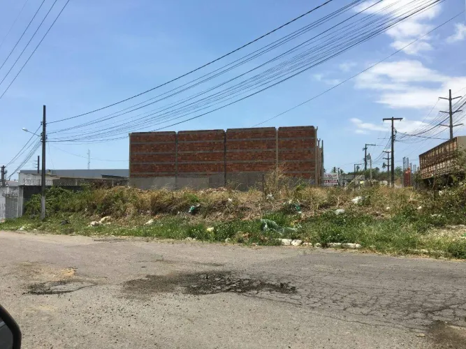 Venda de Terreno no Siqueira Campos