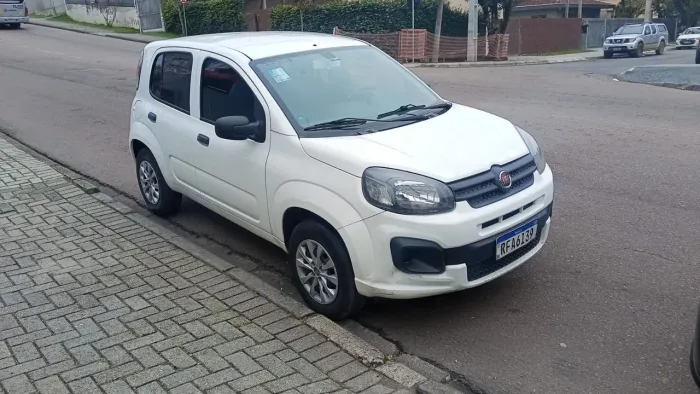 Fiat Uno Attractive 1.0 EVO Fire Flex 8V 5P 2020