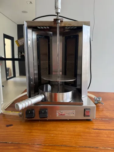 VENDO MÁQUINA DE KEBAB / CHURRASCO GREGO ?
