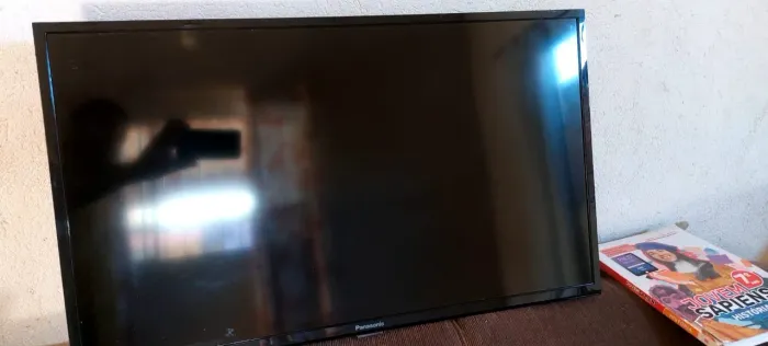 TV LED Panasonic 32 polegadas