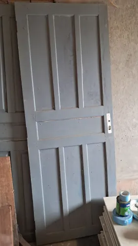 2 Portas de madeiras