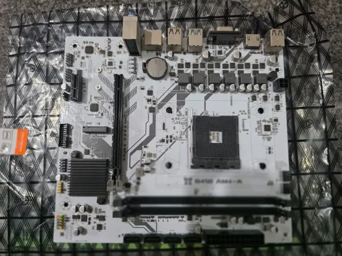 Defeito Placa mãe Machinist B450 AM4-A