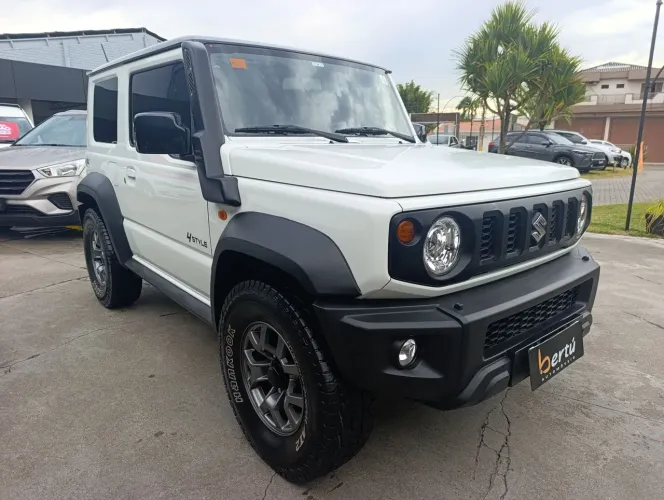 Suzuki Jimny Sierra 4style 1.5 16V AUT 2023