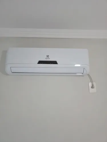 Ar condicionado 12.000 Btus Electrolux