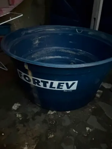 Caixa d'água de 1000L